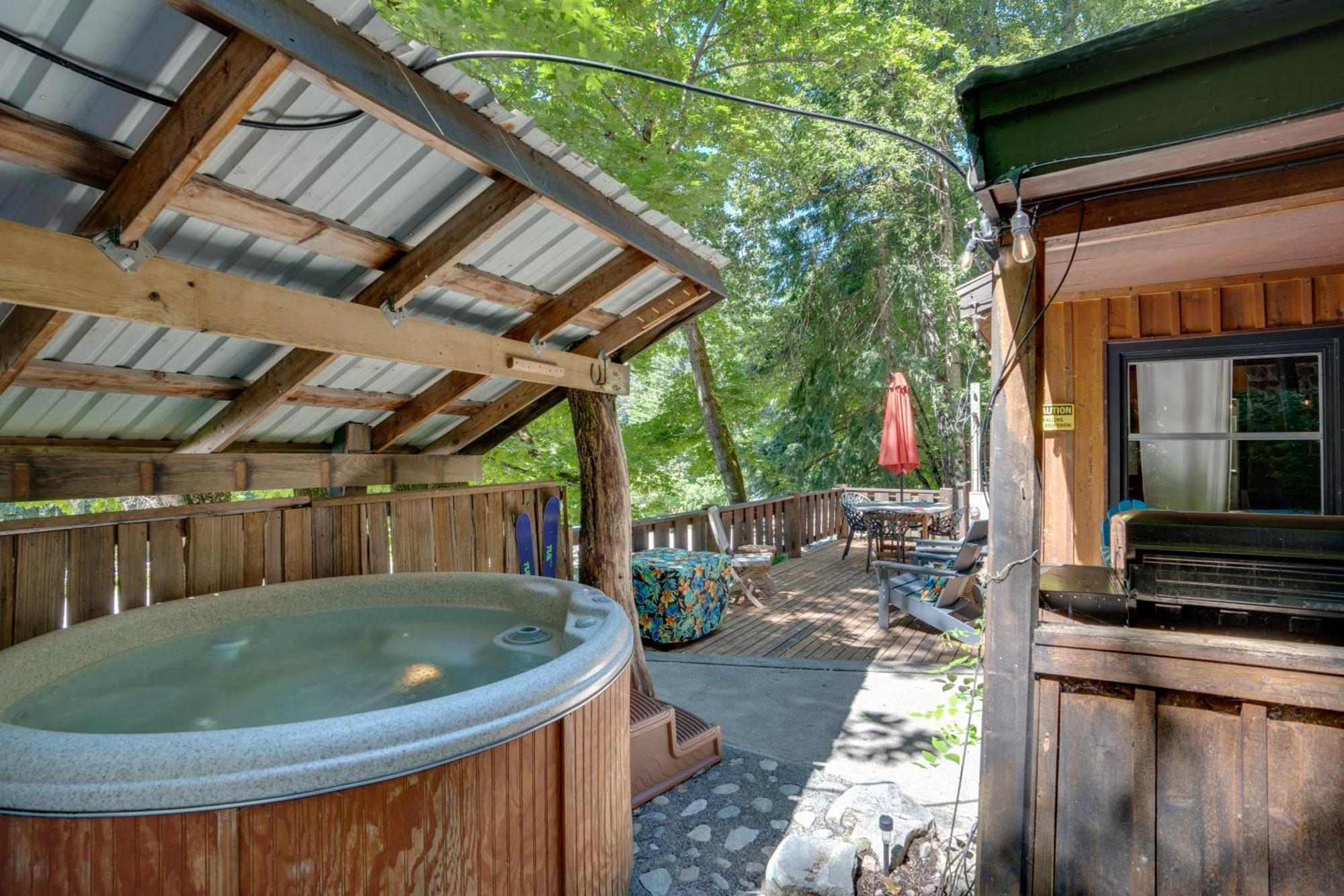 Leavenworth Cabin With Private Hot Tub! المظهر الخارجي الصورة